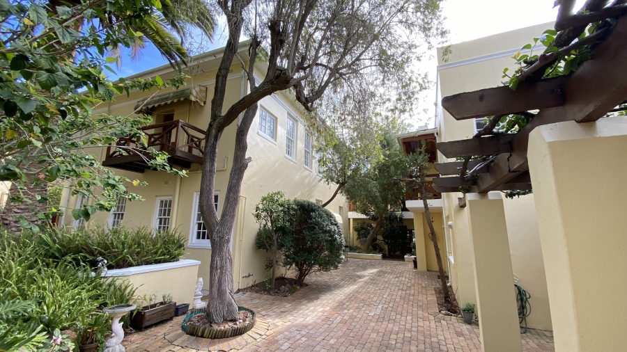 2 Bedroom Property for Sale in Simons Town Western Cape